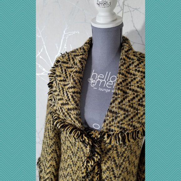 Attitude Chunky Knit Acrylic Alpaca Blend Cardigan - Picture 2 of 5